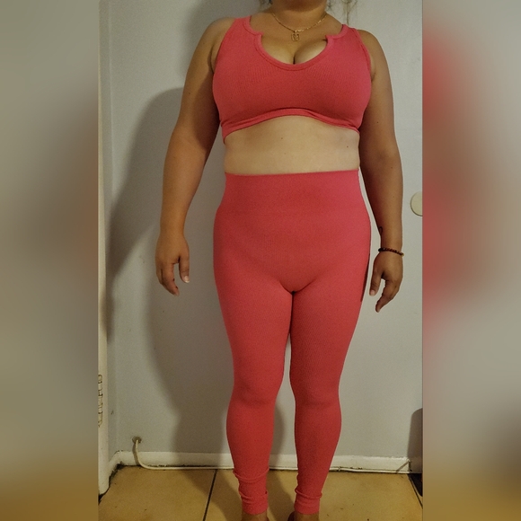 Active wear - Picture 2 of 3